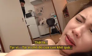 Buồn chán, cô nàng gạ em trai của bạn quan hệ và hứa không nói với ai
